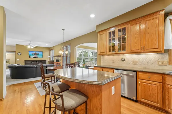 6219 Orchid LN N, Maple Grove, MN 55311