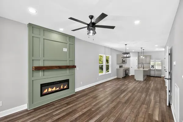 2013 Forges Dr, Nashville, TN 37217