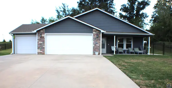9835 SW Deer Trail ST, Topeka, KS 66610