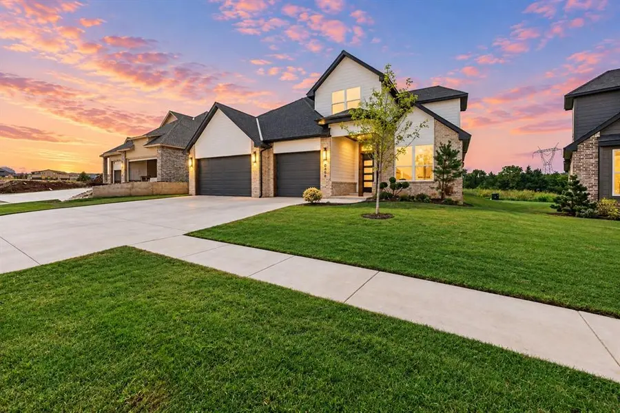 8408 NW 153rd ST, Edmond, OK 73013