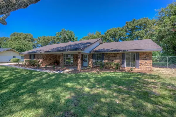 220 Walnut Lane, Bossier City, LA 71111