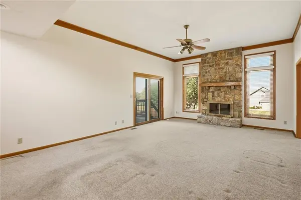 8500 W 148th ST, Overland Park, KS 66223