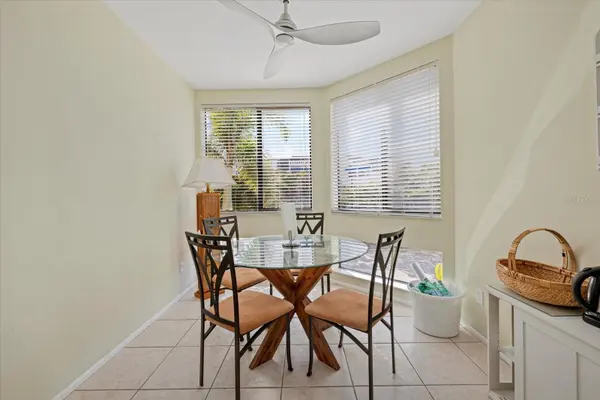 2012 HARBOURSIDE DR #2104, Longboat Key, FL 34228