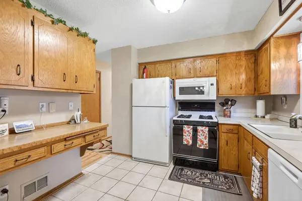 154 Yoho DR, Anoka, MN 55303