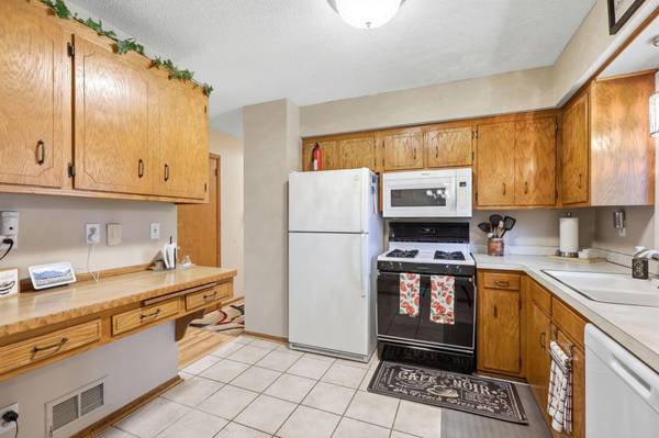 154 Yoho DR, Anoka, MN 55303