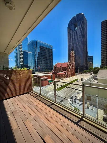 1801 N Pearl Street #502, Dallas, TX 75201