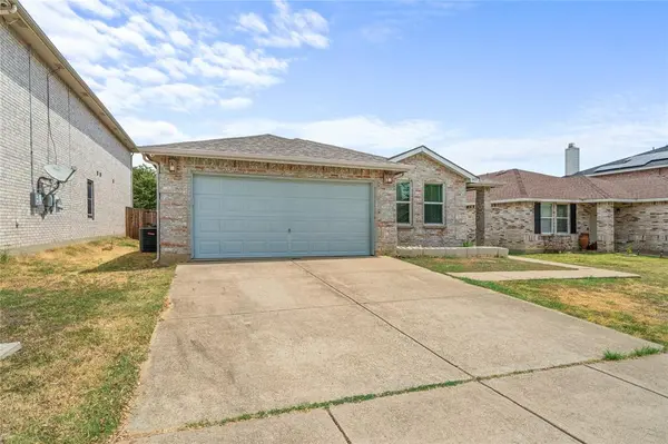 8421 Cotton Valley Lane, Arlington, TX 76002