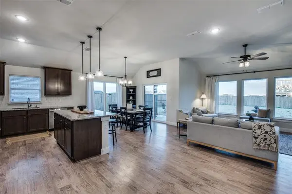 112 Kens Court, Pilot Point, TX 76258