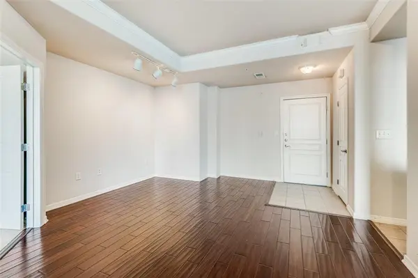 330 Las Colinas Boulevard E #924, Irving, TX 75039