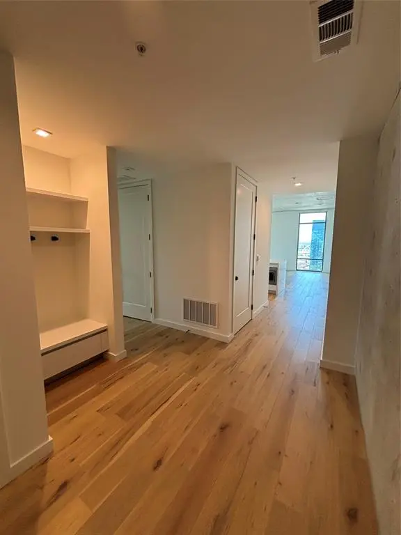 1801 N Pearl Street #3812, Dallas, TX 75201
