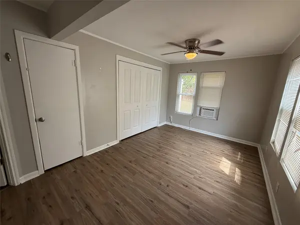 607 N Main ST, Burnet, TX 78611