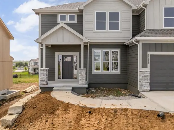 19873 W 114th PL, Olathe, KS 66061