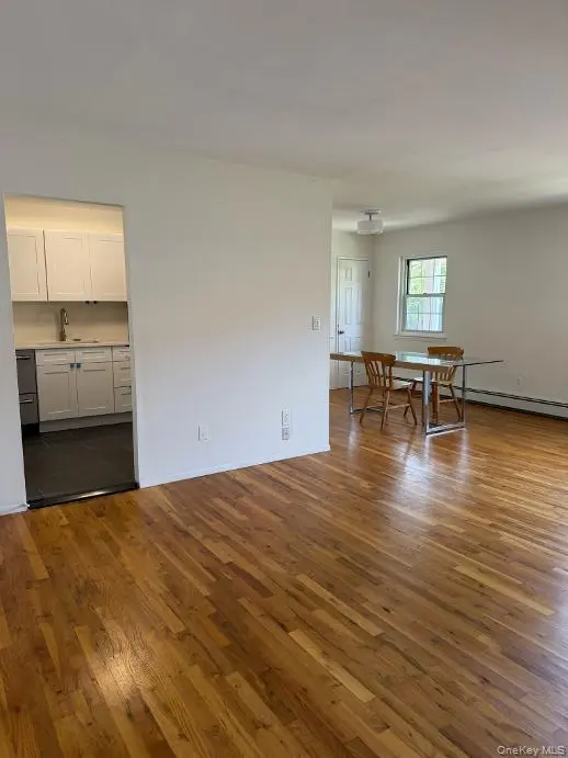 338 Lakeland AVE #6 E, Sayville, NY 11782