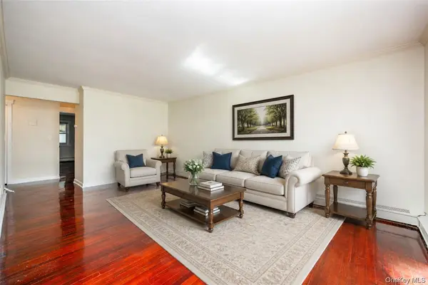 3 Church LN #N, Valley Cottage, NY 10989