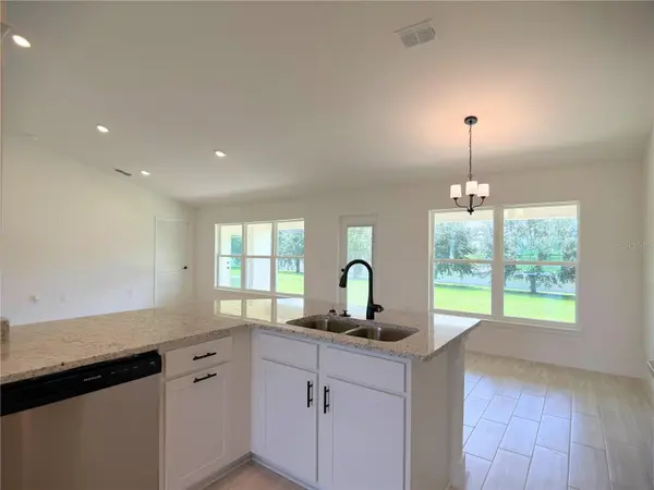 37041 HIDDEN VIEW CIRCLE, Dade City, FL 33523