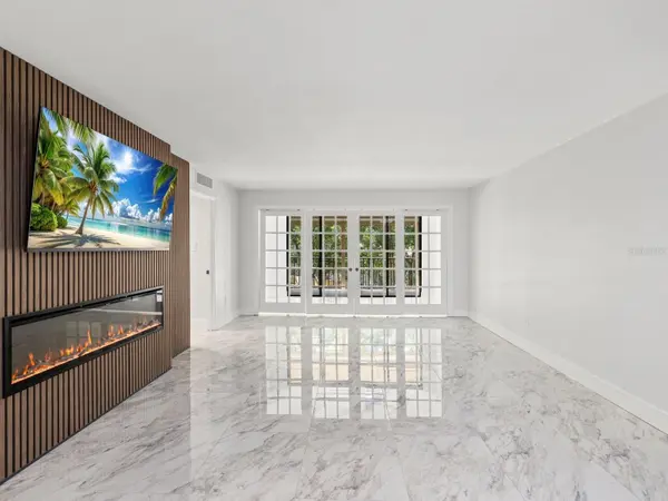 3076 EASTLAND BLVD #203, Clearwater, FL 33761