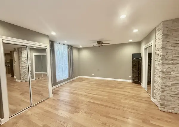3337 N Orange AVE, Chicago, IL 60634