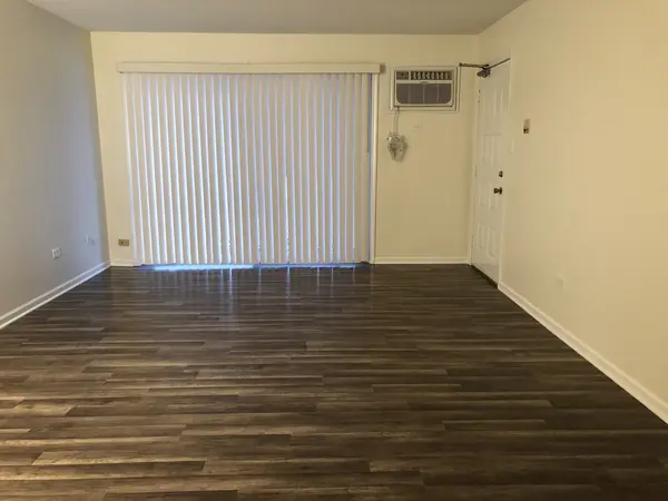 1211 Whispering Hills CT #1A, Naperville, IL 60540