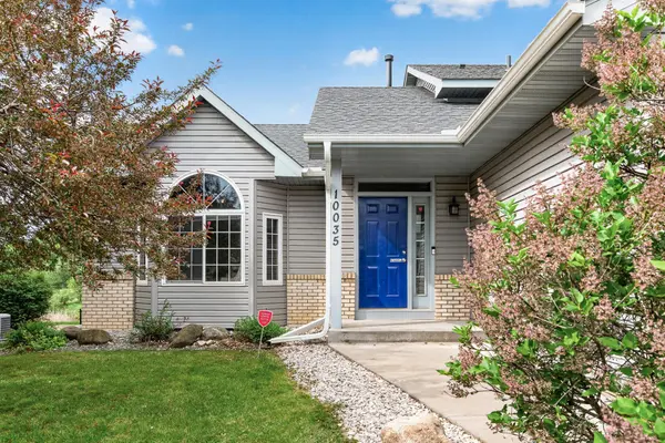 10035 Fallgold Pkwy N, Brooklyn Park, MN 55443