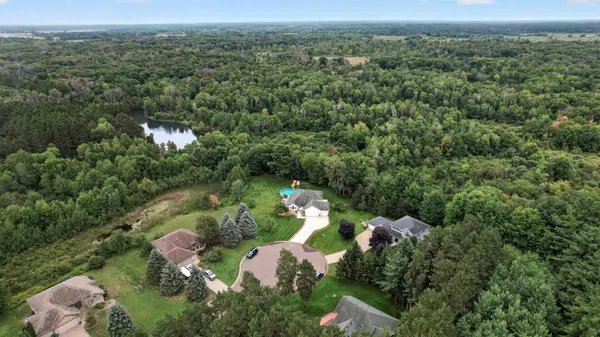 37283 Heritage WAY, North Branch, MN 55056