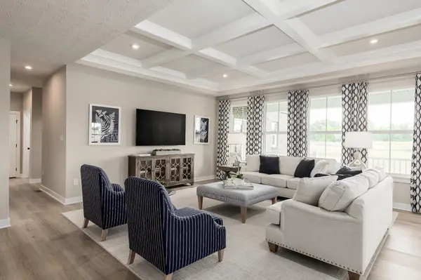2416 Radcliffe Dr, Murfreesboro, TN 37128