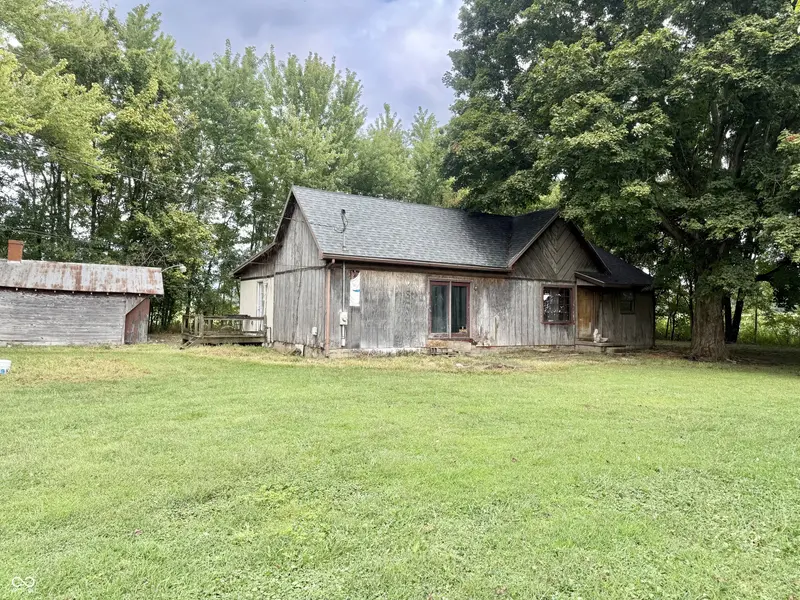 3160 N George, Medora, IN 47260