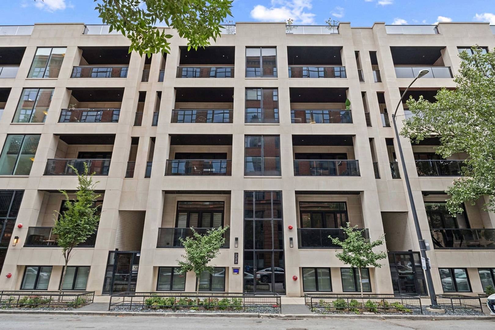 226 S Green ST #3N, Chicago, IL 60607