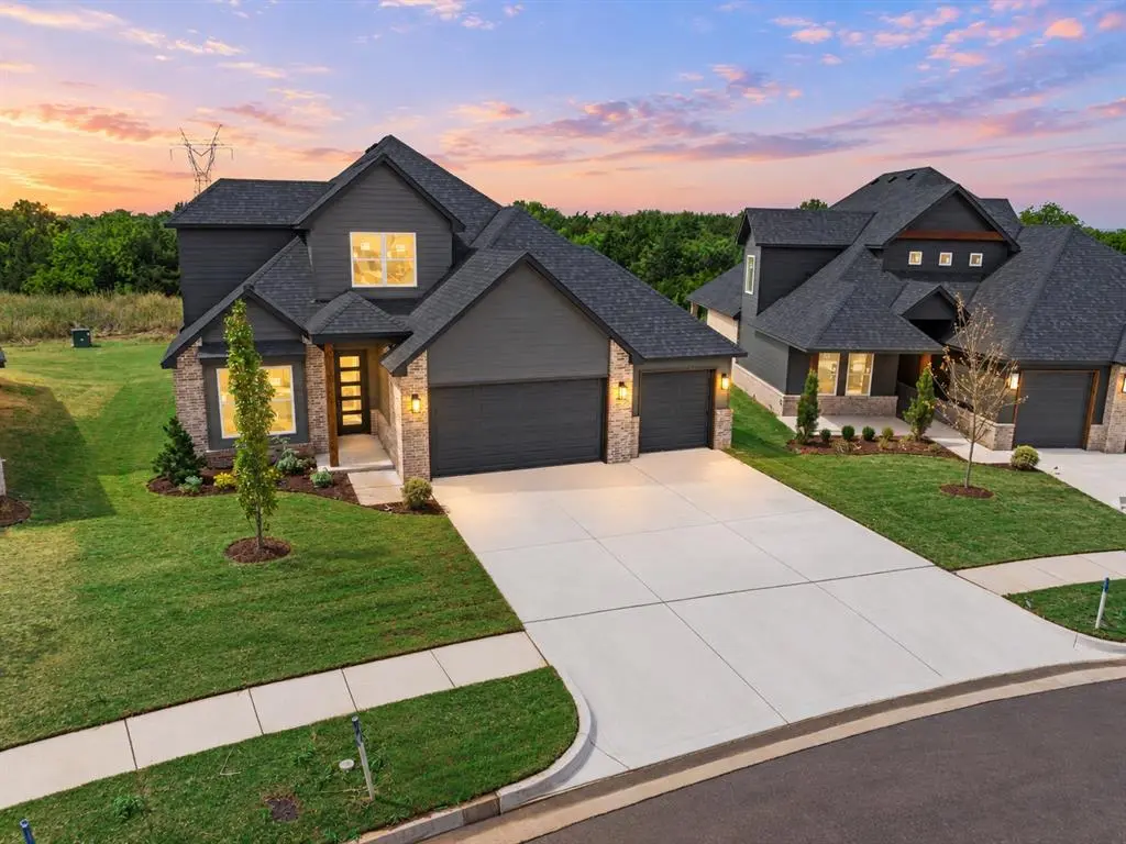 8412 NW 153rd ST, Edmond, OK 73013