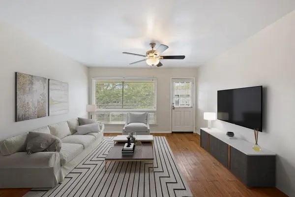 1210 Windsor RD #209, Austin, TX 78703