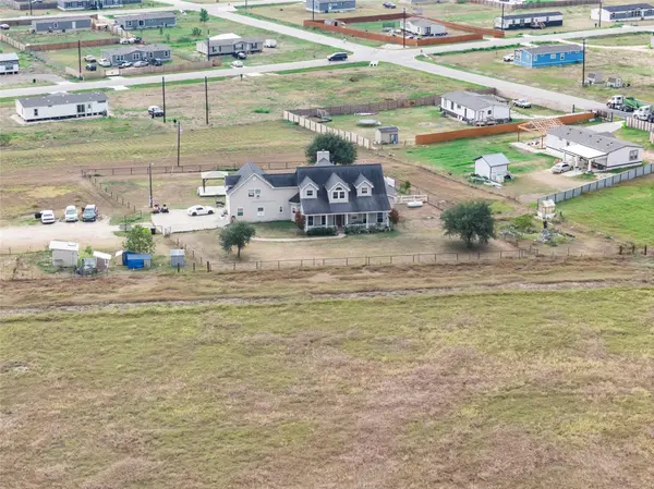 5063 County Road 463, Elgin, TX 78621