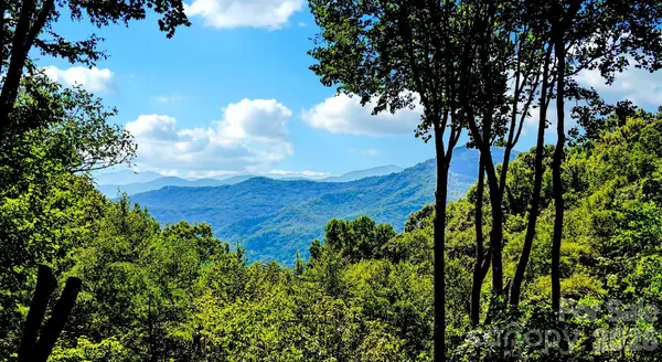 476 Waterford DR, Maggie Valley, NC 28751