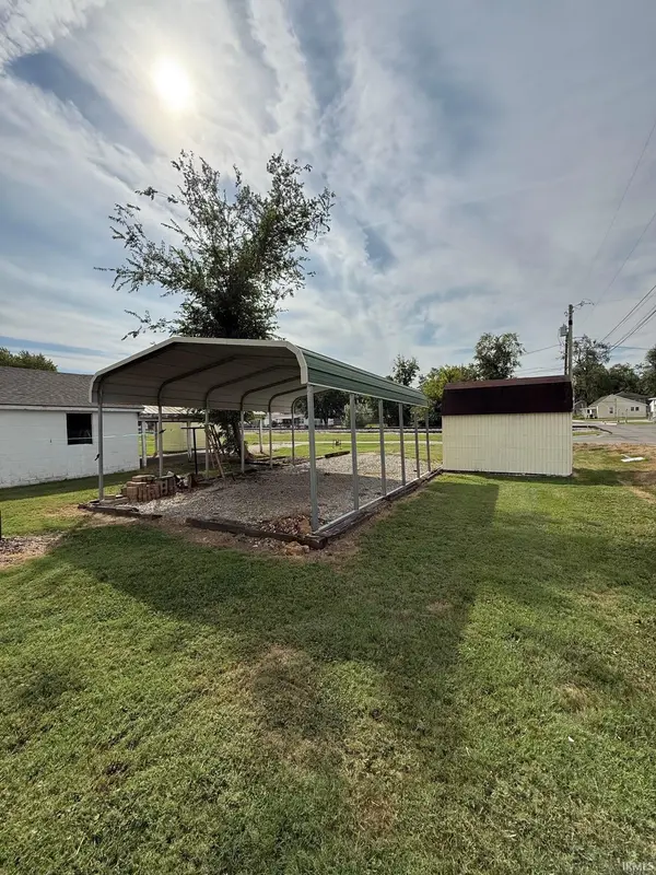 603 E Cherry ST, Boonville, IN 47601