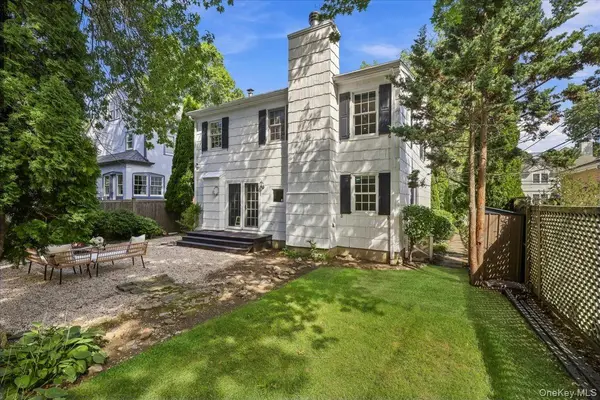 9 Oakwood AVE, Rye, NY 10580