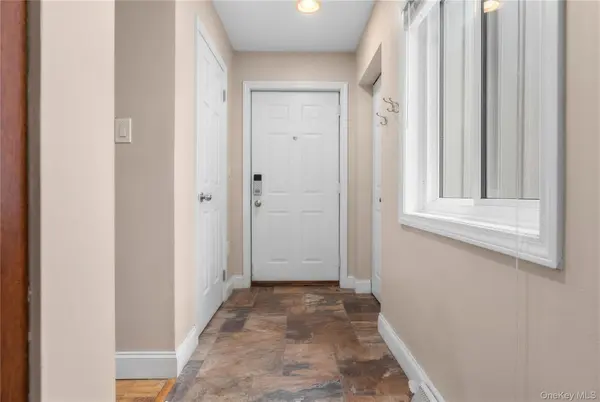 11 Nicole CIR #1, Ossining, NY 10562