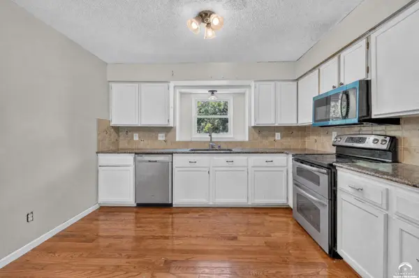 2612 Cimarron DR, Lawrence, KS 66046