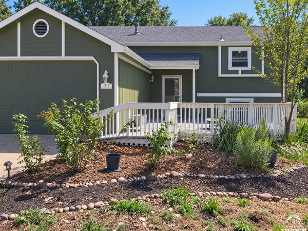2612 Cimarron DR, Lawrence, KS 66046