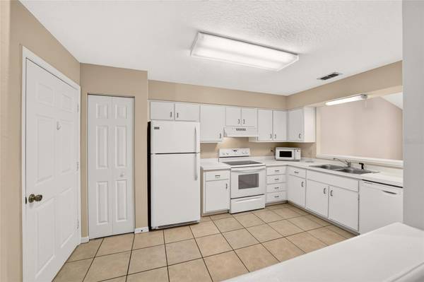 2478 SE 18TH CIR, Ocala, FL 34471