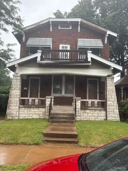 6611 Michigan AVE, St Louis, MO 63111