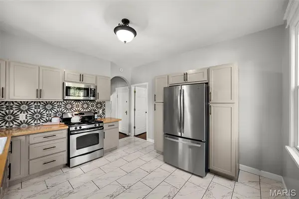 6733 Bonnie AVE, St Louis, MO 63123