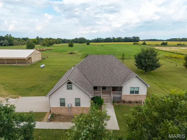 12201 S Clinkenbeard RD, Ashland, MO 65010