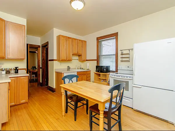 541 Beloit AVE #2, Forest Park, IL 60130