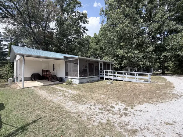 17260 S Pittsburg Mountain Rd, Sewanee, TN 37375