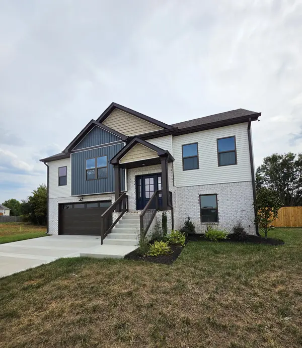 108 Apple Blossom Ct, Clarksville, TN 37042