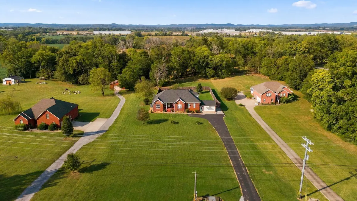 1847 Hartsville Pike, Gallatin, TN 37066
