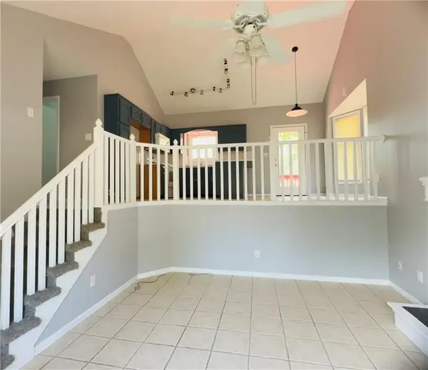 2108 SW STERLING DR, Lee's Summit, MO 64081