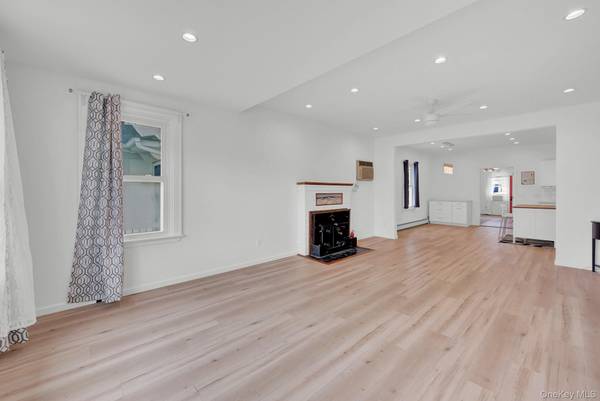 339 W Fulton ST, Long Beach, NY 11561