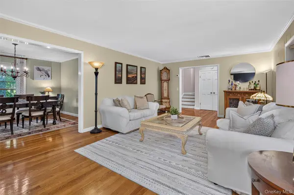 88 Brevoort RD, Chappaqua, NY 10514