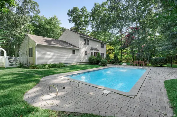 230 Jennings RD, Southold, NY 11971