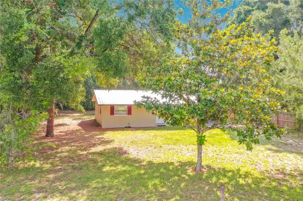 5891 SE 171ST CT, Ocklawaha, FL 32179