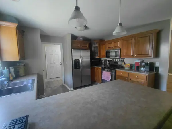237 Vulpine DR, Valparaiso, IN 46385